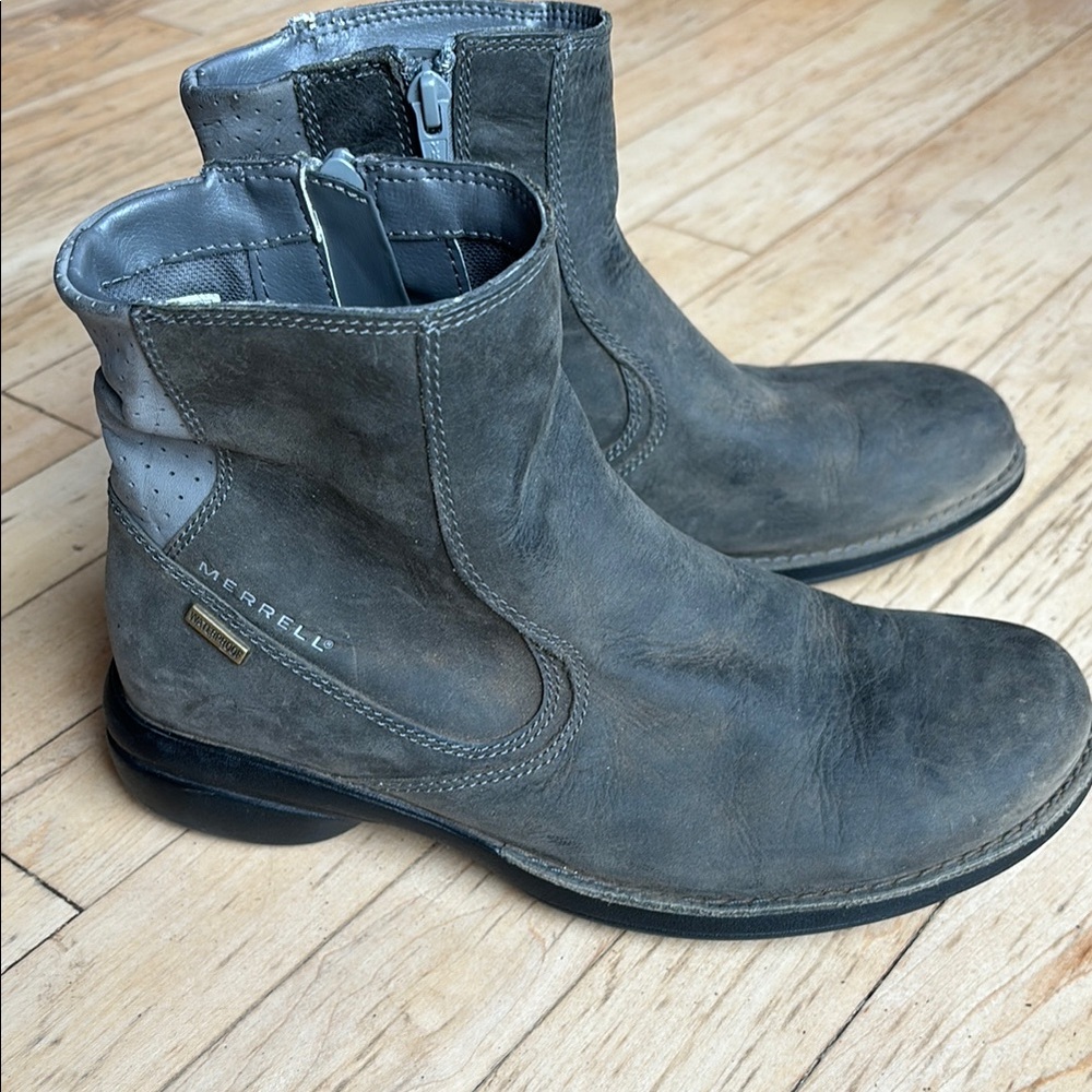 Merrell women's waterproof  Gray Leather Boots
